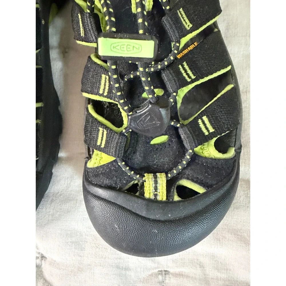 Keen Newport H2 Water Sandals Women Youth‎ SZ 5 Lime Green Outdoor Hiking Trail